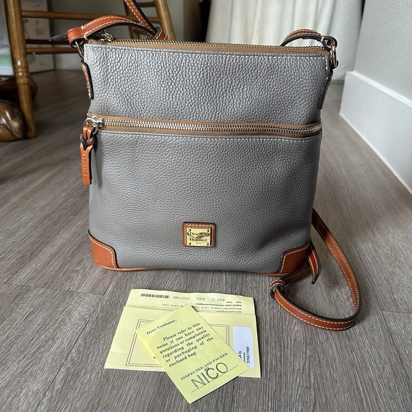 Dooney Bourke Pebble Leather Crossbody Purse Taupe Gray‎ Registration Card New - Picture 1 of 15